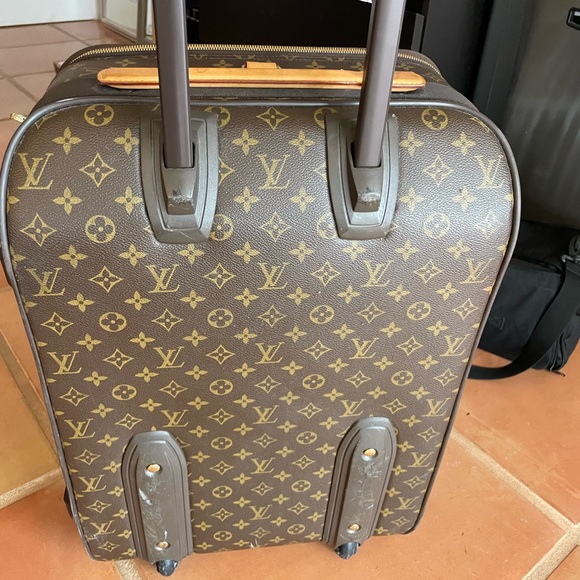 Louis Vuitton Monogram Pégase Légèr 55 Suitcase - Picture 4 of 14